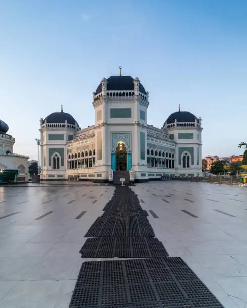 Gambar Masjid Raya Al-Mashun